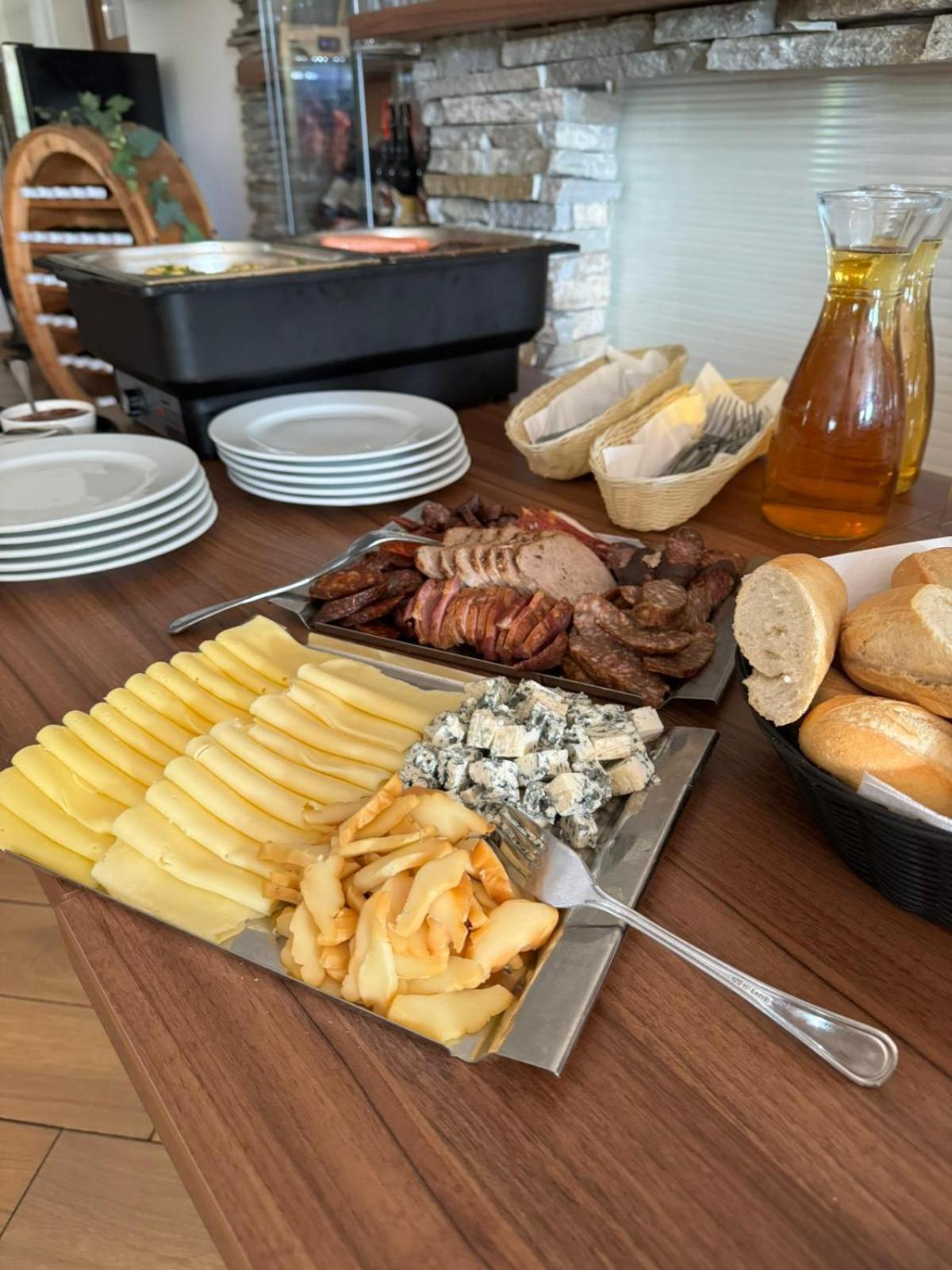 Restaurace A Penzion Lutena Dolni Lutyne Buitenkant foto